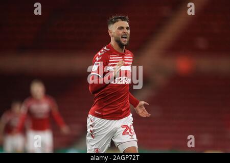 MIDDLESBROUGH, ENGLAND - 20 Dezember Lewis Flügel von Middlesbrough feiert nach ihrem zweiten Ziel zählen während der Himmel Wette Championship Match zwischen Middlesbrough und Stoke City an der Riverside Stadium, Middlesbrough am Freitag, den 20. Dezember 2019. (Credit: Mark Fletcher | MI Nachrichten) das Fotografieren dürfen nur für Zeitung und/oder Zeitschrift redaktionelle Zwecke verwendet werden, eine Lizenz für die gewerbliche Nutzung Kreditkarte erforderlich: MI Nachrichten & Sport/Alamy leben Nachrichten Stockfoto