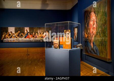 Blick: eine Retrospektive von Porträts von Lorna kann Wadsworth, Museen Sheffield: Graves Gallery, Sheffield, Yorkshire, England, Großbritannien Stockfoto