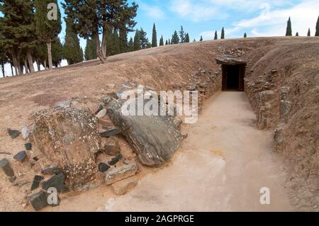 Dolmen El Romeral (1800 v. Chr.), Antequera, Provinz Malaga, Andalusien, Spanien, Europa. Stockfoto