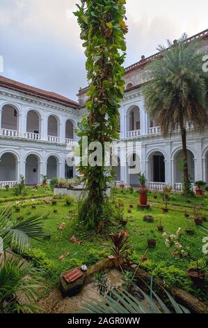 09 Jun 2009 Basilika Bom Jesus Kreuzgang Old Goa oder Velha Goa Indien Stockfoto