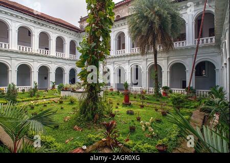 09 Jun 2009 Basilika Bom Jesus Kreuzgang Old Goa oder Velha Goa Indien Stockfoto