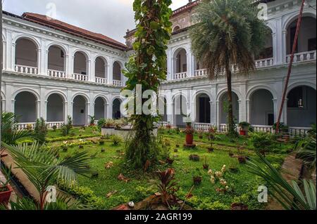 09 Jun 2009 Basilika Bom Jesus Kreuzgang Old Goa oder Velha Goa Indien Stockfoto