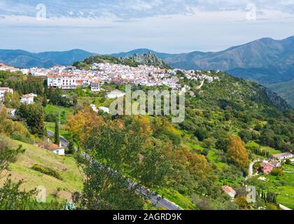 Gaucin. Pueblos Blancos (weiße Dörfer). Castillo del Aguila (Eagle's Castle) auf einem Hügel. Provinz Málaga, Andalusien, Südspanien Stockfoto