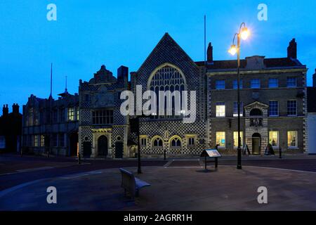 Außenseite des Rathauses und Trinity Guildhall, Stadt Kings Lynn, Norfolk, England, UK Stockfoto