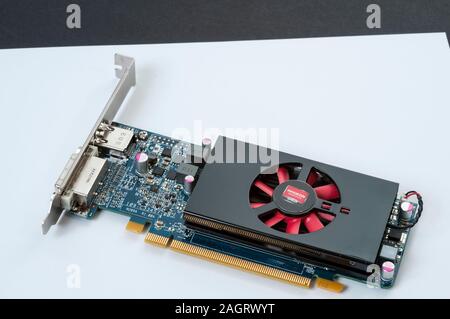 ATI Radeon 1 GB7570 16-pin-PCI-Grafikkarte. Stockfoto