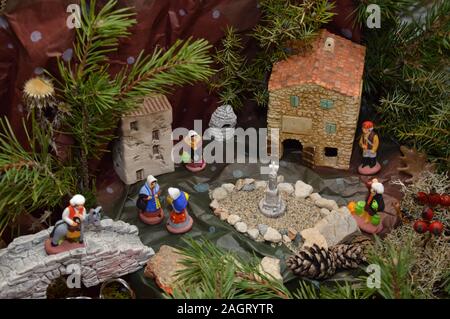 Zoom auf Weihnachten Weihnachten Figuren und Ornamente Stockfoto