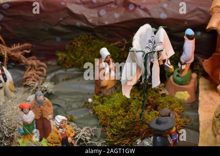 Zoom auf Weihnachten Weihnachten Figuren und Ornamente Stockfoto