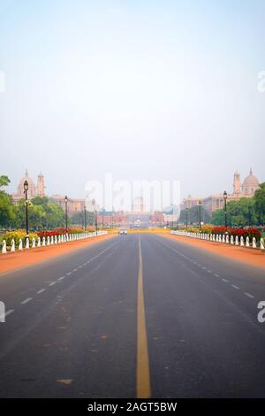 Den Rashtrapati Bhavan, die offizielle Residenz des Präsidenten von Indien am westlichen Ende der Rajpath in Neu Delhi, Indien. Stockfoto