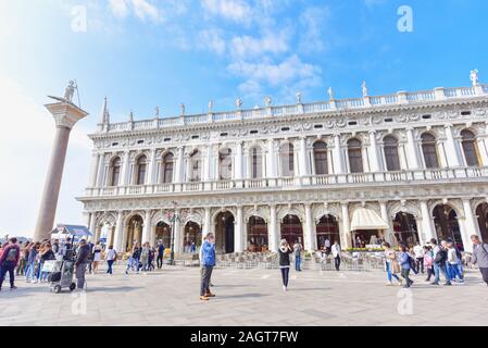 Marciana Nationalbibliothek am Markusplatz in Venedig Stockfoto