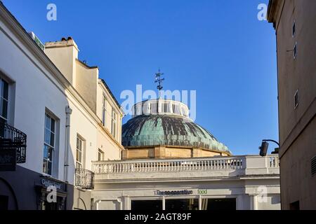 Äußere der Großen Kuppel, das jetzt der Ivy Restaurant in Cheltenham Stockfoto