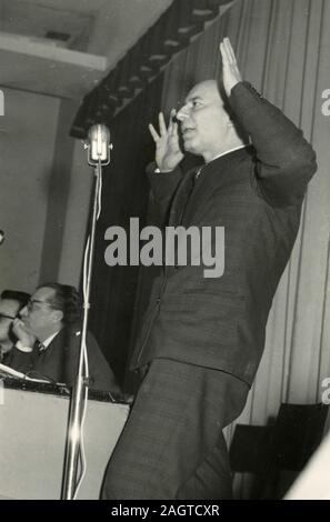 Italienische Politiker Giancarlo Pajetta, Rom, Italien 1960 Stockfoto