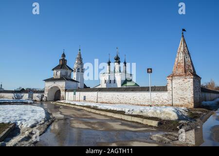 Frühling in Susdal. Susdal ist eine der Städte des Goldenen Ring von Russland. Stockfoto