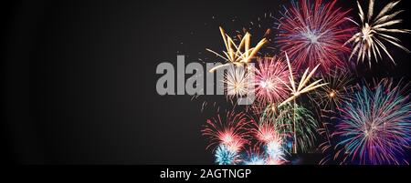 Frohes Neues Jahr 2020 Postkarte mit Feuerwerk Stockfoto