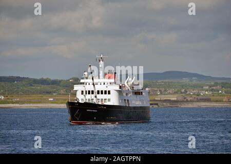 HEBRIDEAN PRINCESS IN PORT ST MARY BAY, Insel Ankunft DES MENSCHEN Stockfoto