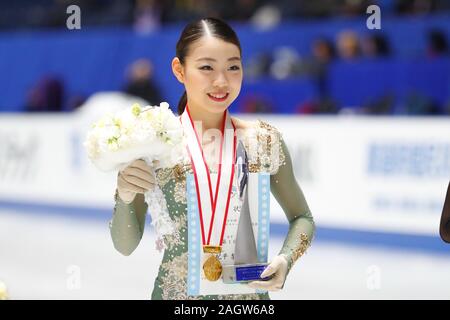 Yoyogi 1 Gymnasium, Tokio, Japan. 21 Dez, 2019. Rika Kihira, 21. Dezember 2019 - Eiskunstlauf: Japan Eiskunstlauf-WM der Frauen 2019 Preisverleihung im Yoyogi 1 Gymnasium, Tokio, Japan. Credit: Sho Tamura/LBA SPORT/Alamy leben Nachrichten Stockfoto