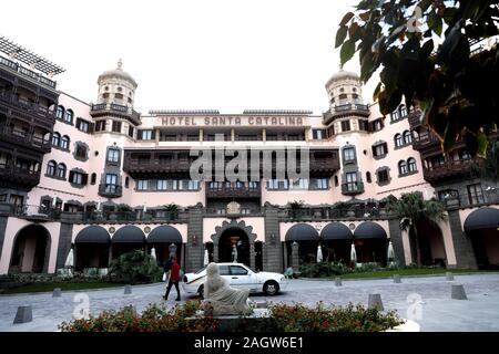 PIC zeigt: Santa Catalina 'Hotel Pic von Gavin Rodgers/Pixel8000 Stockfoto