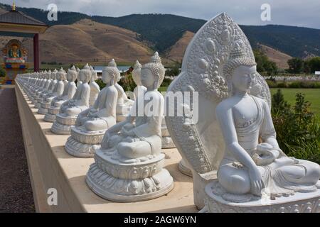 Blick auf den Garten der Tausend Buddhas in Western Montana Stockfoto