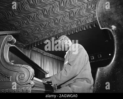 Portrait von Erroll Garner, New York, N.Y., zwischen 1946 und 1948 Stockfoto