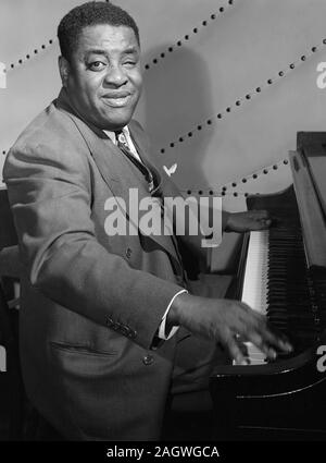 Portrait von Art Tatum, Vogue, New York, N.Y., zwischen 1946 und 1948 Stockfoto