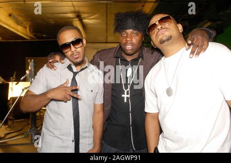 (L - R) Sänger/Schauspieler Marques Houston, Produzent Noel 'Detail' Fisher und Regisseur Chris Stokes auf Satz von Marques Houston 'Körper' Music Video am 1. Juli in Los Angeles, Kalifornien 2009. Stockfoto