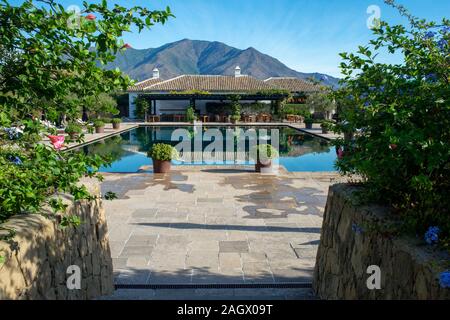 Pool der Finca Cortesin hotel in Málaga Costa del Sol Andalusien Spanien Stockfoto