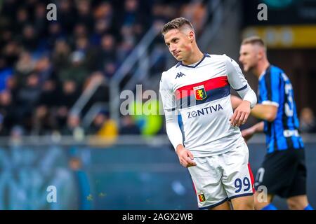 Andrea pinamonti (CFC Genua) während Inter vs Genua, Mailand, Italien, 21. Dez. 2019, Fußball Italienische Fußball Serie A Männer Meisterschaft Stockfoto