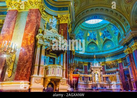 BUDAPEST, Ungarn - May 29, 2019: Innere der St. Stephans Basilika in Budapest, Ungarn Stockfoto