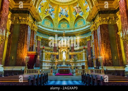 BUDAPEST, Ungarn - May 29, 2019: Innere der St. Stephans Basilika in Budapest, Ungarn Stockfoto