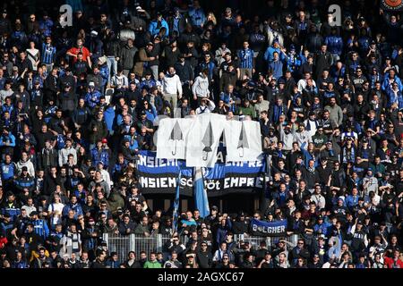 Bergamo, Italien. 22 Dez, 2019. Fans atalantaduring Atalanta gegen Mailand, italienische Fußball Serie A Männer Meisterschaft in Bergamo, Italien, 22. Dezember 2019 - LPS/Francesco Scaccianoce Credit: Francesco Scaccianoce/LPS/ZUMA Draht/Alamy leben Nachrichten Stockfoto