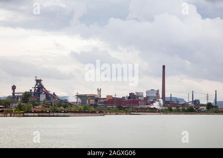 Voestalpine Stahl arbeitet, Hafen, Linz, Oberösterreich, Österreich, Europa Stockfoto