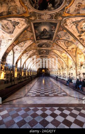 München Deutschland - Dezember 30, 2016: der Münchner Residenz als der Sitz der Regierung und Residenz der bayerischen Herzöge, Kurfürsten und Könige aus serviert. Stockfoto