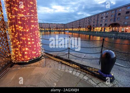 Liverpool Albert Dock komplex Weihnachtsbeleuchtung. Stockfoto