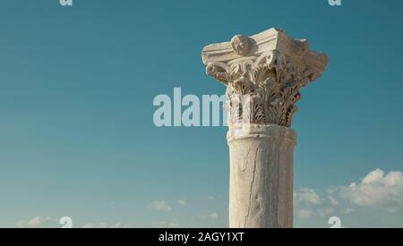 Spalte der Ruinen der antiken Stadt Kourion, Zypern Stockfoto