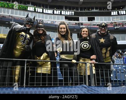 Nashville, TN, USA. 22 Dez, 2019. USA New Orleans Saints Fans kurz vor dem Start während eines Spiels zwischen den New Orleans Saints und die Tennessee Titans bei Nissan Stadion in Nashville, TN. (Foto: Steve Roberts/CSM). Credit: Csm/Alamy leben Nachrichten Stockfoto