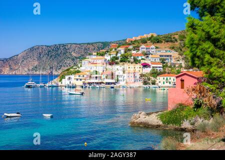 Malerische Assos Dorf in Kefalonia, Griechenland Stockfoto