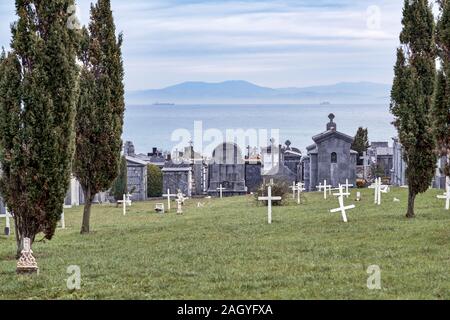 19. jahrhundert Wal Friedhof Erbe der Stadt Castro Urdiales und erklärte der kulturellen Interesse mit der Kategorie des Baudenkmals, Kantabrien, Spanien. Stockfoto