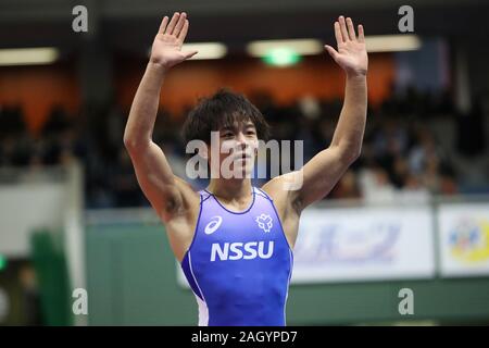 Komazawa Gymnasium, Tokio, Japan. 22 Dez, 2019. Rei Higuchi, 22. Dezember 2019 - Wrestling: All Japan Wrestling's Meisterschaft Männer 57 kg Freistil Finale bei Komazawa Gymnasium, Tokio, Japan. Credit: YUTAKA/LBA SPORT/Alamy leben Nachrichten Stockfoto