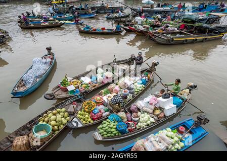 Can Tho, Vietnam . Februar 11, 2018. Phong Dien schwimmender Markt sehr berühmt im Mekong Delta Stockfoto