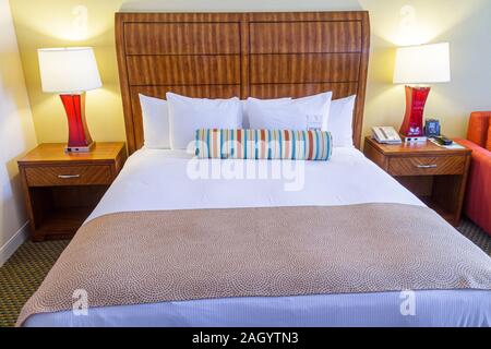 Miami Florida, Biscayne Boulevard, Hilton Miami Downtown, Hotel, Gästezimmer, Bett, FL100515002 Stockfoto