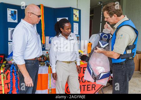 Hollywood Florida, South Florida Safety Expo, US-Arbeitsministerium, al Safety & Health Administration, Aussteller, Sicherheit, Schwarze Männer, FL100515212 Stockfoto