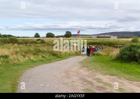 Schottland - 8. September 2019: Touristen zu Fuß auf den Weg, das Schlachtfeld von Culloden, Schottland, Großbritannien September 08, 2019 Stockfoto