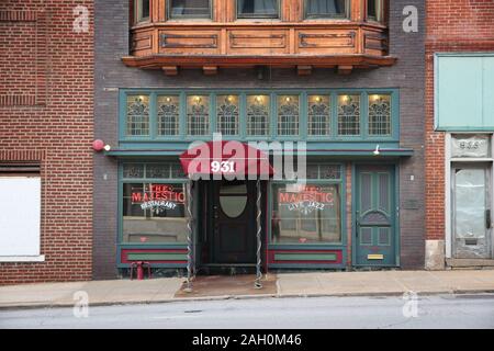 KANSAS CITY, USA - 25. Juni 2013: Das Majestic Restaurant in Kansas City, Missouri. Das Majestic ist ein klassisches Steakhouse mit abendlicher Live Jazz Musik. Stockfoto