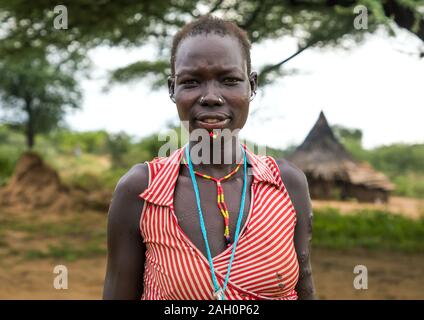 Porträt einer Frau, Larim Stamm Boya Berge, Imatong, South Sudan Stockfoto