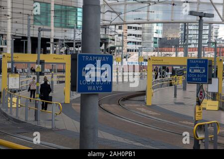 Straßenbahn Linie innerhalb der Victoria Station Manchester England 2019 Stockfoto