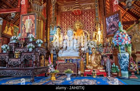 Chiang Rai, Thailand - 23. Februar 2017: Einzigartige exquisiten Interieur einer alten buddhistischen Tempel Wat Phra Singh Stockfoto