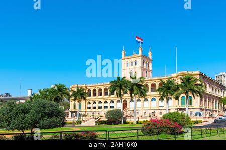 Regierungspalast (Lopez Palast), Asuncion, Paraguay. Kopieren Sie Platz für Text Stockfoto