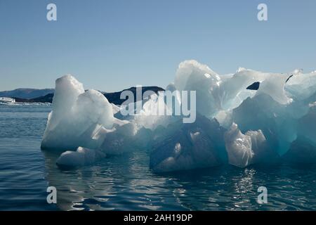 Eisberge in der Nähe von Narsaq, Südwesten, Grönland Stockfoto