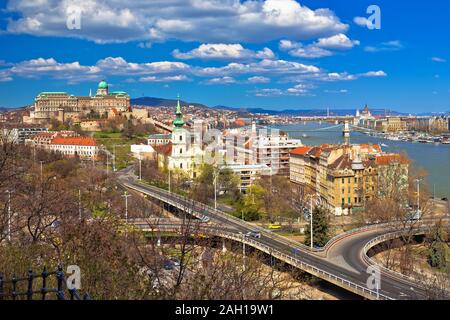 Budapest Donau waterfront Panoramaaussicht, Hauptstadt von Ungarn Stockfoto