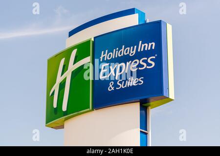 Holiday Inn Express Hotel & Suites Zeichen in Dallas Fort Worth, USA. Stockfoto