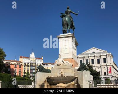 Rey Felipe IV Denkmal und der tetro REal im Hintergrund, Madrid, Spanien Stockfoto